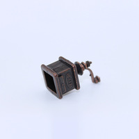 Accessoires pour maison de poupée : Mini moulin à café en métal, simulation réaliste