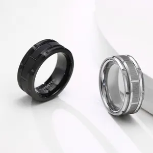 Fabriek Custom Groothandel Unieke Band Loopvlak Wolfraam Carbide Zwart Vergulde Mannen Vinger Ringen