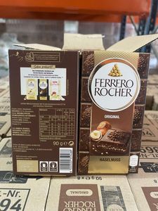 Chocolates Ferrero Rocher de primera calidad (T3 / T5 / T16 / T24 / T25 / T30) Stock a granel a precio barato al por mayor - Product Image 6