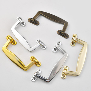 Poignée de meuble en plastique plate 125x48mm, durable, design traditionnel, pour tiroirs et armoires - Product Image 2