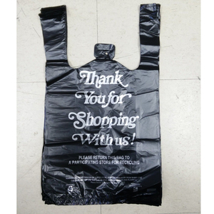 Sac en <span class=keywords><strong>plastique</strong></span> <span class=keywords><strong>noir</strong></span> réutilisable MU, sac en PE <span class=keywords><strong>noir</strong></span>, sac de shopping pour t-shirts, sac d'emballage pour magasin de détail - Product Image 1