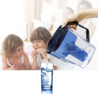 Umweltfreundlicher Wasserfilter mit 1 Filterkartusche Reduziert Kalk und Chlor 2,5L Karaffe Passend für Kühlschrank