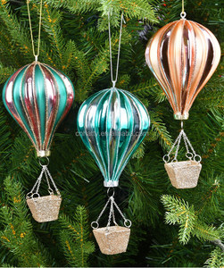 Adorno Navideño de Cristal Personalizable de Lujo con Forma de Cohete de Astronauta y Globo Aerostático, Hecho a Mano, Pequeño Colgante para Árbol de Fiesta - Product Image 4