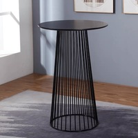 Tavolo Alto da Bar in Stile Nordico, Design in Metallo Resistente per Hotel, Centri Commerciali o Supermercati, per Salotto e Tempo Libero