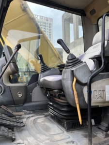 A Used Second-hand Excavator <b>Earth</b>-<b>moving</b> <b>Machinery</b> Cat 323D of Sale - Product Image 6