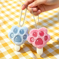 Porte-clés en peluche super doux et moelleux en forme de patte de chat, sensoriel, amusant, chaud et confortable, pour sac et sac à main, vente en gros