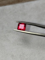 Laborgezüchteter Rubin Loser Edelstein Taubenblutrot Asscher-Schliff Quadratisch 3*3mm bis 4*4mm für Schmuckherstellung