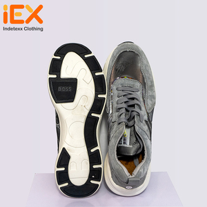 Chaussures en stock déstocké pour hommes, décontractées, en vrac, conteneur de 40 pieds, Amérique centrale, Amérique du Sud, Asie du Sud-Est, vente en gros, surplus d'usine - Product Image 1