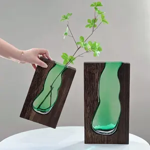 Wholesale New Customized Flower Vases for Home Decor glass vase with perfect artistry combination of wood and glass