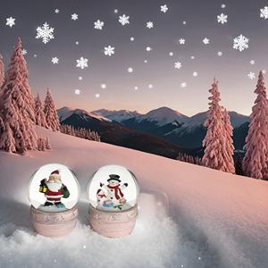 Globes à neige en verre peints à la main, thème Père Noël et Bonhommes de neige, base rose, pour décoration de Noël et de table, en promotion - Product Image 2