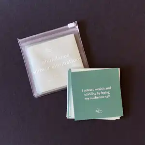 फैक्टरी मूल्य मानसिक स्वास्थ्य प्रेरक डेक कस्टम निविड़ अंधकार दैनिक स्वयं प्यार सकारात्मक बौछार प्रतिज्ञान कार्ड काले महिलाओं के लिए