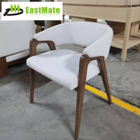Fauteuil de salon d'hôtel moderne en chêne massif, durable, avec revêtement en velours, mobile, pour salle à manger, villa, coin lecture, salon