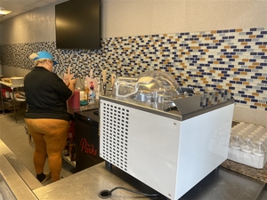 Macchina Professionale per Gelato da Tavolo V1 12L/H con Compressore SECOP, per Frutta, Latte, Noci, Certificata CE NSF, Macchina Commerciale per Gelato Artigianale - Product Image 6