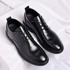 Chaussures en cuir pour hommes, élégantes et décontractées, style brogue, tendance Derby, en cuir souple rehaussé pour jeunes hommes - Product Image 4