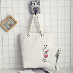 Sacs de plage vintage en toile de coton personnalisés écologiques avec motif de lettres et franges - Product Image 4