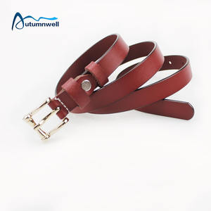 Cintura da <span class=keywords><strong>Donna</strong></span> in Vera Pelle alla Moda con Fibbia in Lega Metallica, Larghezza 1,8 cm, Cintura <span class=keywords><strong>di</strong></span> <span class=keywords><strong>Marca</strong></span> Designer Famosa - Product Image 1