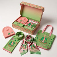 Ensemble cadeau de bonnets en acrylique tricotés personnalisés en gros, rose et vert, avec lettres grecques 1908, souvenir universitaire pour sororité