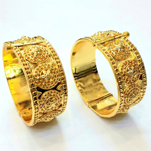 Pulseras de brazalete con diseño floral de imitación chapadas en oro de 22k, conjunto de joyería clásica para compromiso y boda para mujer - Product Image 1