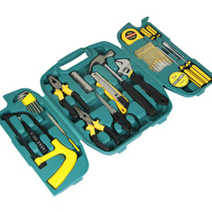 Kit d'outils d'urgence pour voiture, ensemble de 27 pièces avec marteau, clé à molette, pinces, tournevis pour la réparation de véhicules et l'assistance routière - Product Image 1