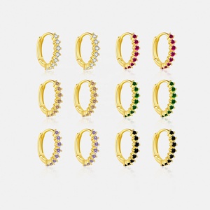 Pendientes de Aro de Latón Chapado en Oro con Incrustaciones de Diamantes en Forma de Círculo, Estilo Europeo y Americano, Más Vendidos para Mujer, Circonita, Moda, Terceros - Product Image 1