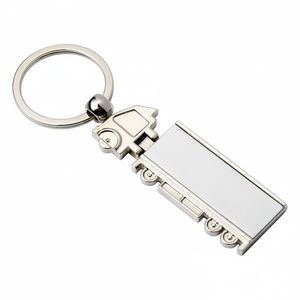 Portachiavi in metallo a forma di camion con superficie a specchio per chiavi dell'auto e accessori per borse - Product Image 2