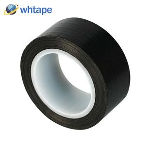 Bande <span class=keywords><strong>haute</strong></span> <span class=keywords><strong>température</strong></span> de <span class=keywords><strong>téflon</strong></span> de convoyeur de fibre de verre de PTFE noir pour le moulage composé de machine de thermoscellage de vide de nourriture - Product Image 4