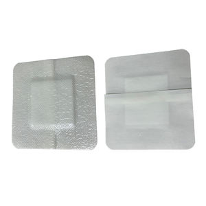 แผ่นปิดแผลแบบใช้แล้วทิ้งชนิดไม่ถักทอ ติดด้วยตัวเอง สำหรับการผ่าตัด ปลอดเชื้อ ได้รับการรับรองมาตรฐาน CE ระดับ I พร้อมแผ่นก๊อซซึมซับสูง - Product Image 2