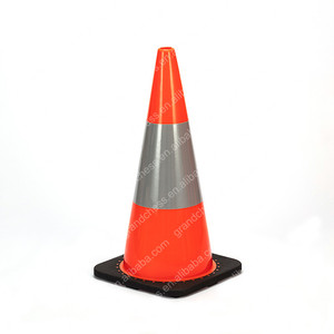 High Quality 70cm 2.7kgs <strong>Red</strong> PVC <strong>Traffic</strong> Road Safety Cone - Product Image 2