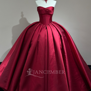 Robe de bal de Quinceañera Xs286 moderne rouge bordeaux en satin, épaules dénudées, manches en dentelle, longueur ras du sol, avec appliques, pour Sweet 15 - Product Image 6