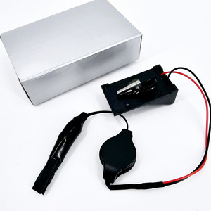 Encendedor electrónico KingMagic, fabricante mayorista de accesorios mágicos, para actuaciones de magos, fiestas y festivales. - Product Image 1