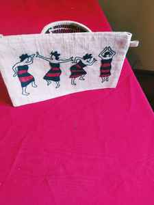 Bolsa de Uso Diario de Rafia con Diseño Floral de Simplicidad Urbana Premium, con Bolsillo Interior, Cierre de Tela, Forro de Algodón, Ecológica - Product Image 4