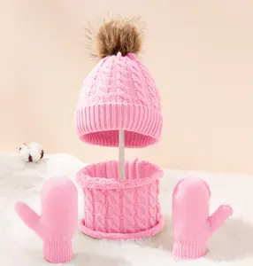 批发定制秋冬保暖针织帽Pom Pom和围巾手套套装为儿童制造