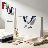 Sacs cadeaux de Noël 2026 de luxe en papier écologique personnalisables, réutilisables, recyclables, refermables avec poignée à rabat – Commande sur mesure