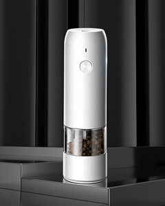 Ensemble moulin à poivre et salière électrique rechargeable en bois naturel, broyage uniforme, 6 niveaux de broyage réglables - Product Image 1