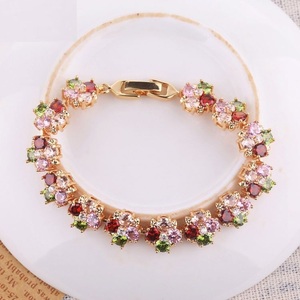 Bracelet en Zirconium Plaqué Or 18K Luxe Abordable, Nouveaux Bijoux pour Femme, Bracelet à Maillons Scintillants, Bijoux en Or Durables et Inaltérables - Product Image 5