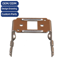 Clips à ressort de précision en acier inoxydable, petites pièces métalliques estampées sur mesure pour l'assemblage de matériel électronique