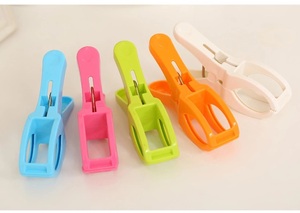 <span class=keywords><strong>Pince</strong></span> <span class=keywords><strong>à</strong></span> <span class=keywords><strong>linge</strong></span> élastique de taille moyenne, <span class=keywords><strong>pince</strong></span> <span class=keywords><strong>à</strong></span> <span class=keywords><strong>linge</strong></span> coupe-vent, <span class=keywords><strong>pince</strong></span> <span class=keywords><strong>à</strong></span> <span class=keywords><strong>linge</strong></span> multifonctionnelle en plastique fixe, <span class=keywords><strong>pince</strong></span> <span class=keywords><strong>à</strong></span> <span class=keywords><strong>linge</strong></span> pour sécher les pantalons, <span class=keywords><strong>pince</strong></span> <span class=keywords><strong>à</strong></span> <span class=keywords><strong>linge</strong></span> pour jouets - Product Image 4