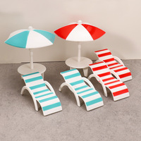 Mini parasol de plage en plastique pour maison de jeu, accessoires de jouet - Ornement de simulation de micro-paysage rayé aux couleurs vives pour poupée
