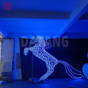 Lumière décorative 3D personnalisée en forme de cheval de Noël pour projets paysagers commerciaux et attractions de vacances - Product Image 5