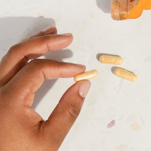 Capsules d'extrait de safran naturel OEM pour le soutien immunitaire, compléments alimentaires à base de plantes, stimulant du métabolisme, extrait végétalien de safran - Product Image 3