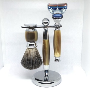 Bulk Order Wholesale Badger Hair Faux Ox Horn Handle <b>Shaving</b> <b>Brush</b> Beard <b>Brush</b> 5 Blade Razor Set - Product Image 2