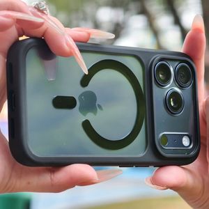 Étui Magnétique de Luxe pour iPhone 17 Pro Max – Coque Arrière Transparente en PC et TPU Antichoc avec Boutons Métalliques Premium et Contrôle Intelligent de l'Appareil Photo - Product Image 2
