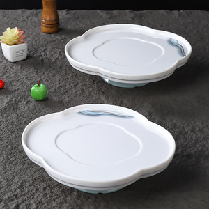 Plato de melamina estilo chino con forma de pétalo y soporte para exhibición, para uso en hoteles y restaurantes, con forma de flor y múltiples patrones. - Product Image 2