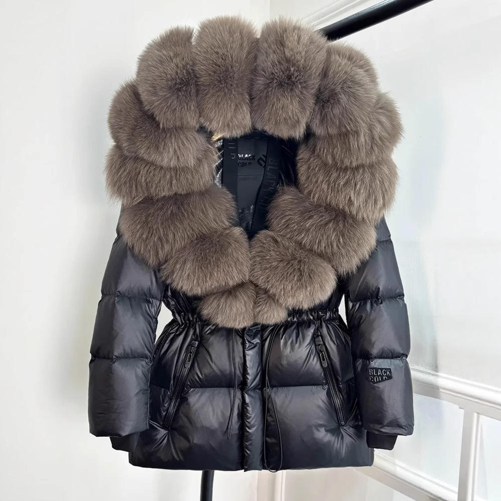 สีน้ำตาล