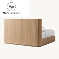 Lit double contemporain classique simple en chêne fait main pour chambre à coucher, villa, hôtel – Tailles Queen et King personnalisables
