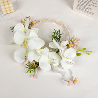 Bouquet de fleurs artificielles d'orchidées papillon blanches avec chaîne de perles, couronne à tenir à la main pour mariage, accessoires photo de mariée