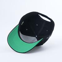 Op maat gemaakte OEM heren katoenen outdoor geborduurde zwarte baseballcap 5-panel pet Oxford stof 5-panel snapback pet