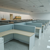 LIWEI Poste de travail modulaire moderne personnalisé, table de travail commerciale, cloisons, cubicle pour usage de bureau, design en bois, cadre en aluminium