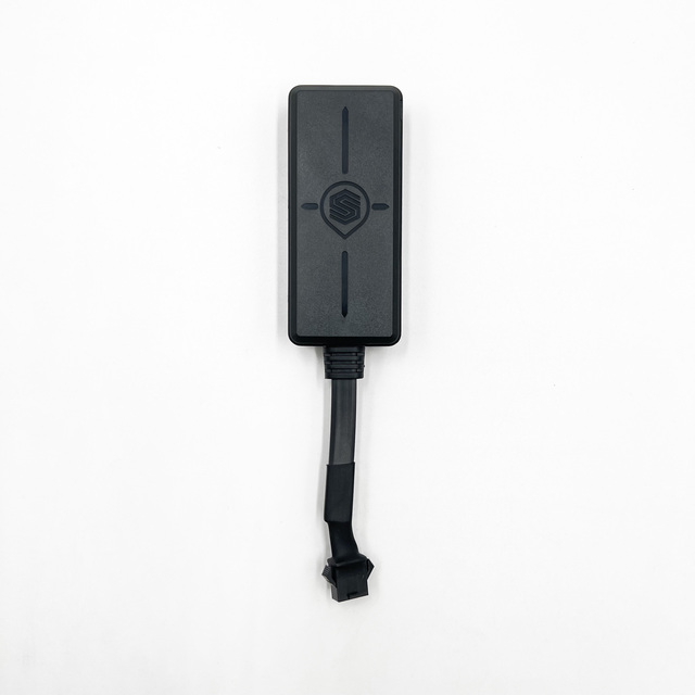 GPS Tracking Device Gps C32 Multifunctional Control Smart Vehicle Gps tracker
