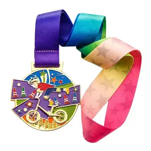 Nuevo diseño de moda 2d Enmael Safety Pin Carnival Fiesta Medaille Custom Urss Medallas con cordón de serigrafía